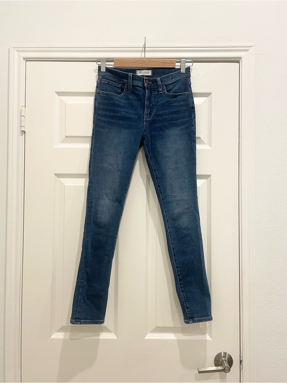 Madewell 9” Mid-Rise Skinny Jeans, Size 26, Medium Blue, MA938